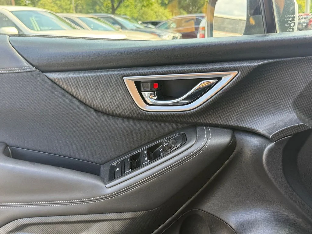 Used 2021 Ice Silver Metallic Subaru Premium image 21