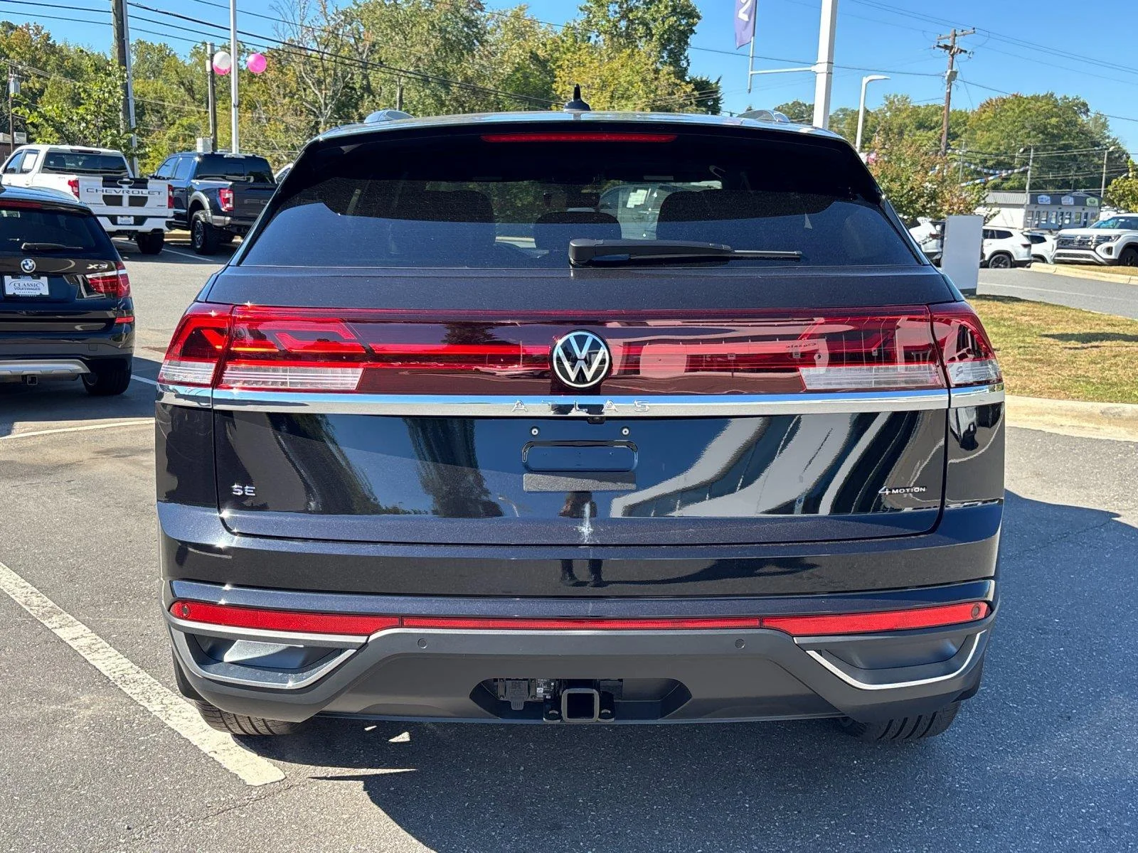 New 2026 Deep Black Pearl Volkswagen 2.0T SE w/Technology image 4
