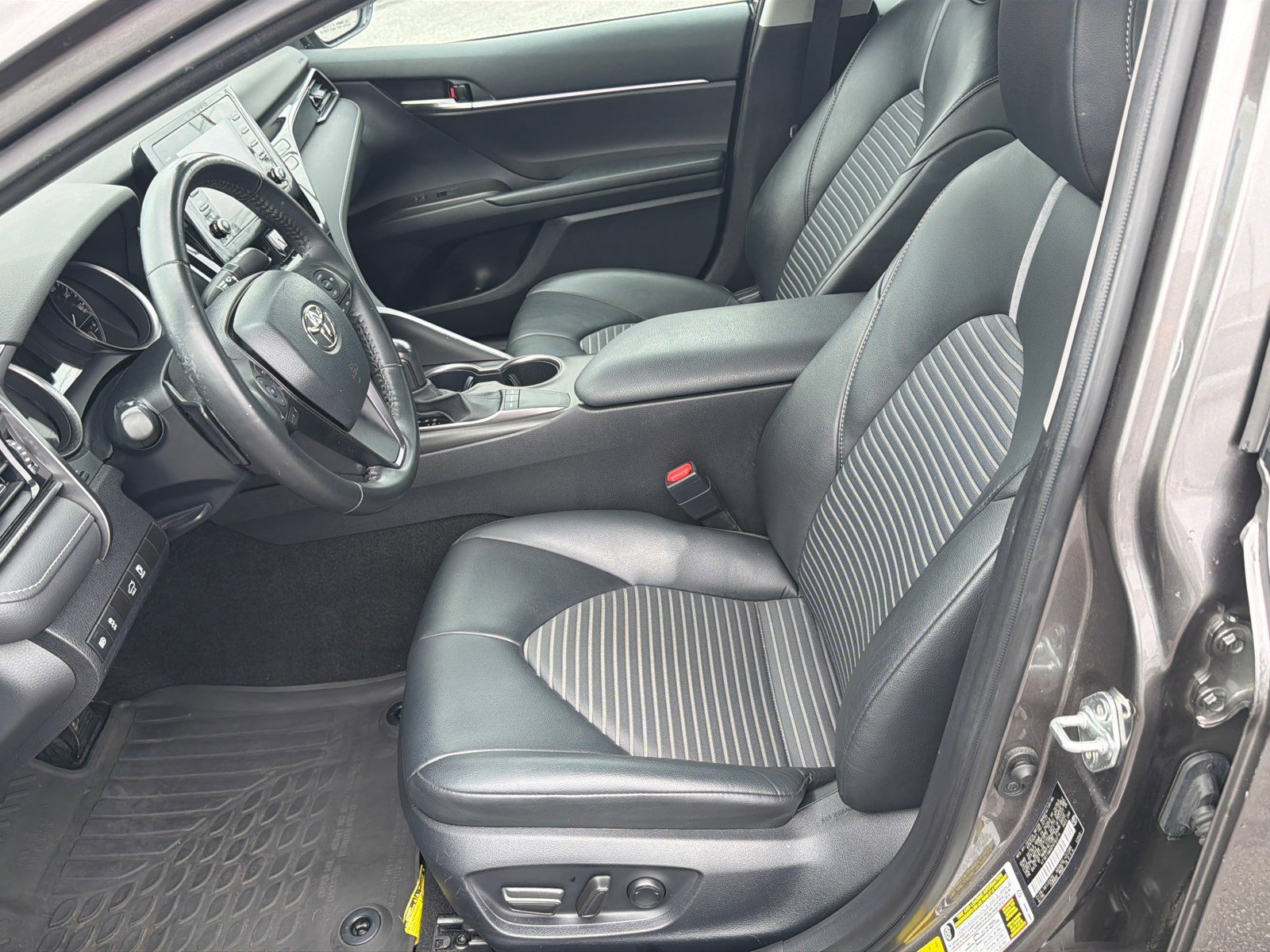 Used 2023 Predawn Gray Mica Toyota SE Nightshade image 11