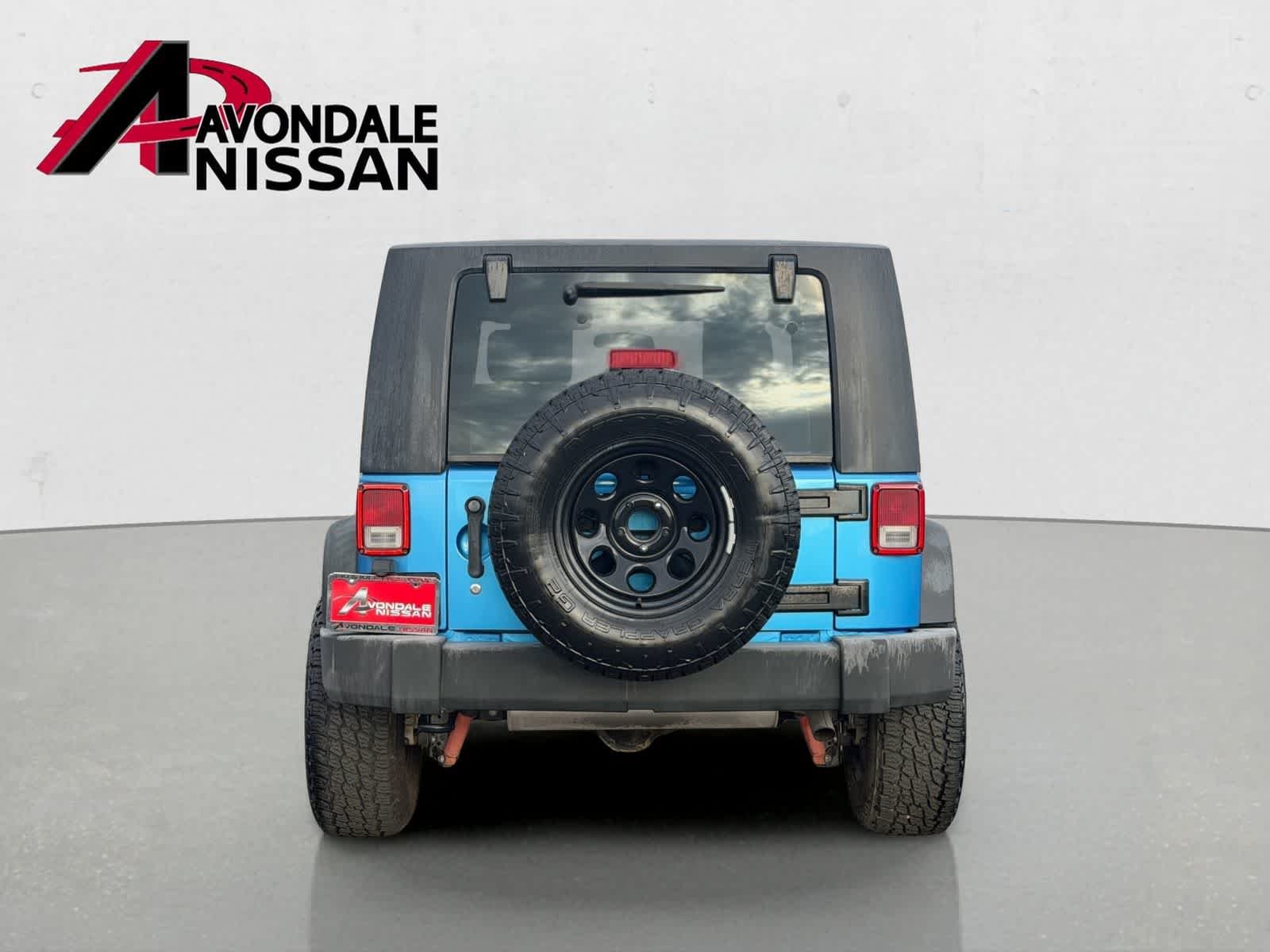 Used 2010 Surf Blue Pearl Jeep Islander image 5