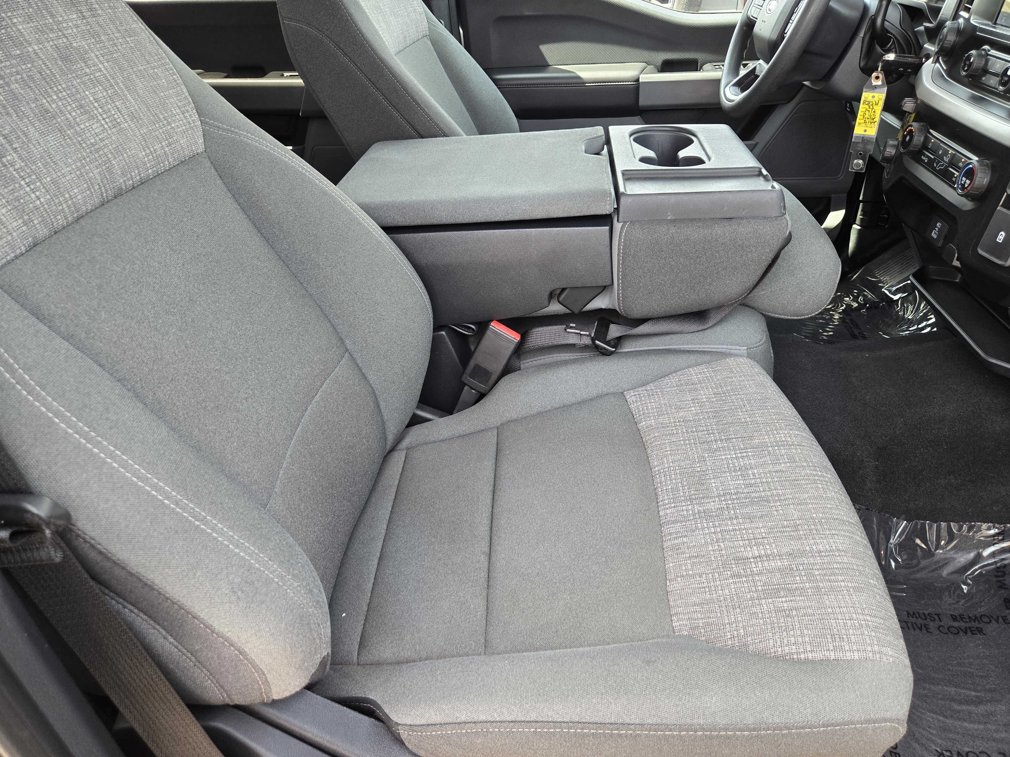 Used 2023 Silver Ford XLT image 12