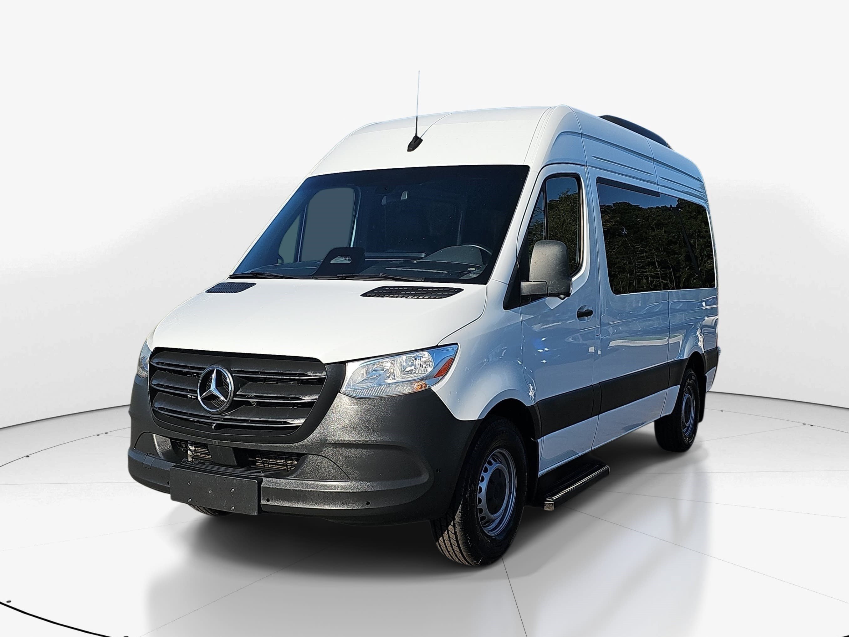 Used 2025 Grey White Mercedes-Benz Passenger 144 WB image 7
