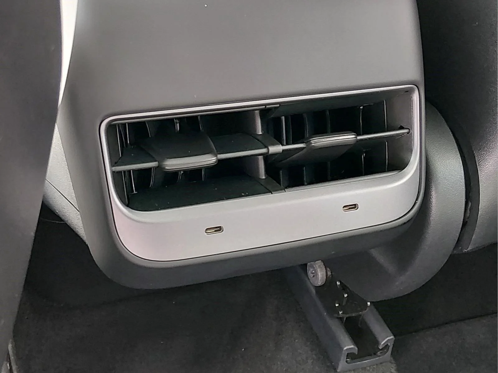 Used 2021  Tesla Long Range image 18
