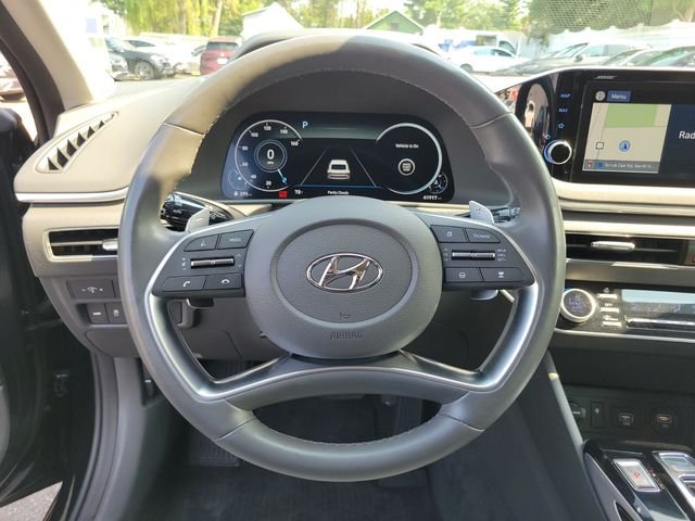Used 2020 Black Hyundai Limited image 32