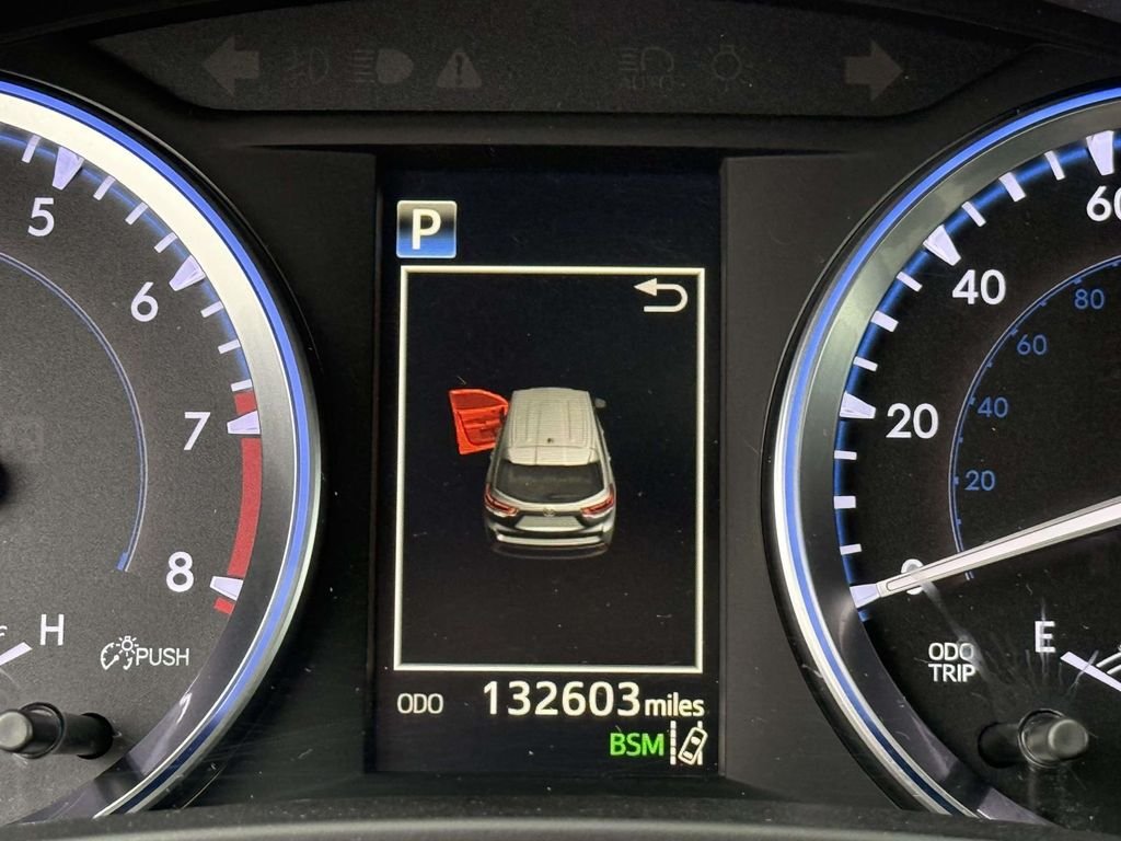 Used 2017 Black Toyota XLE image 29