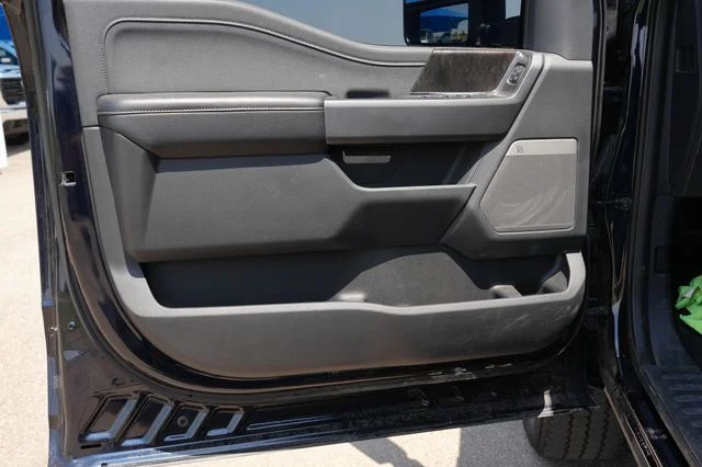 Used 2024 Blue Ford Lariat image 13