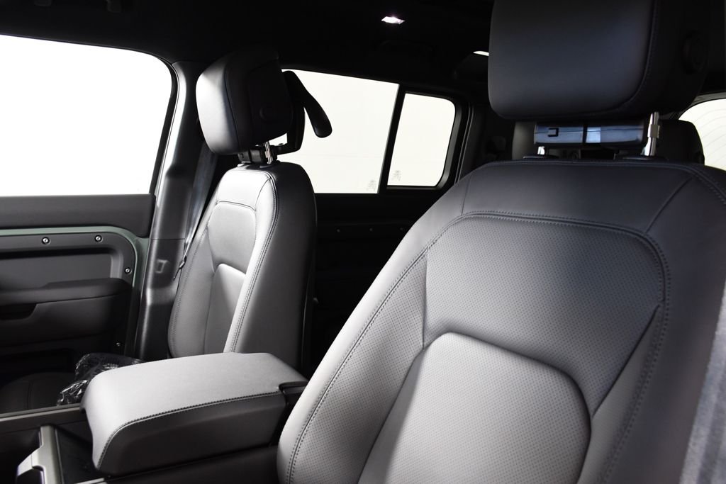 New 2026 Keswick Green Land Rover  image 17