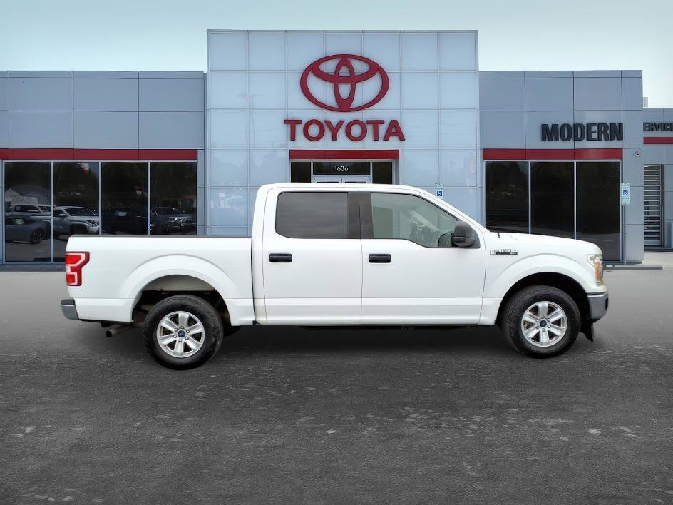 Used 2018 Oxford White Ford XLT image 7