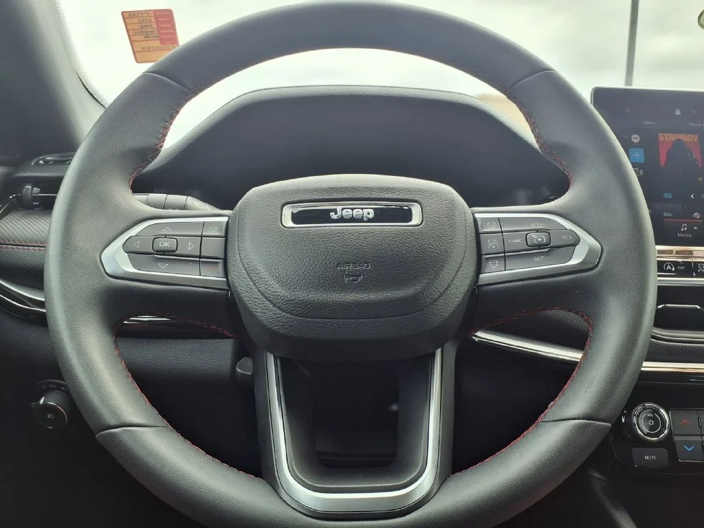 2025 Jeep Compass Trailhawk - Photo 18