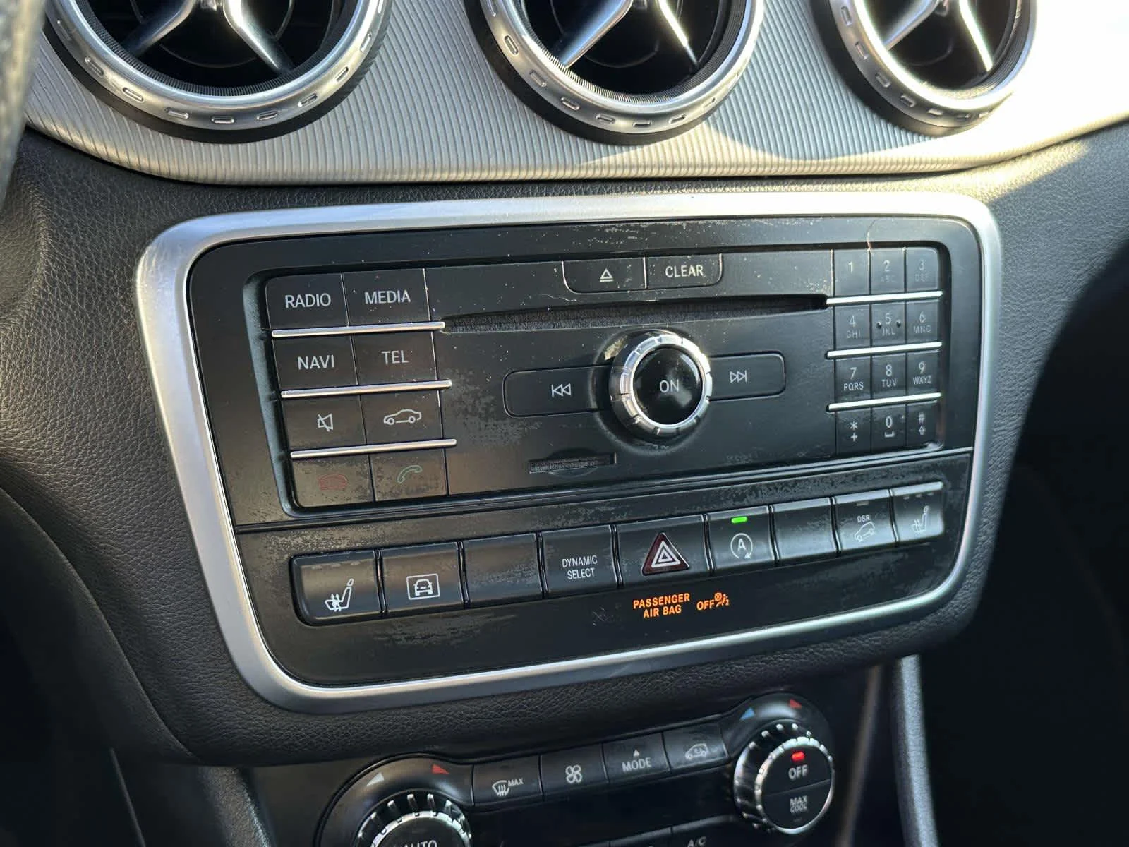 Used 2016 Cirrus White Mercedes-Benz GLA 250 image 36