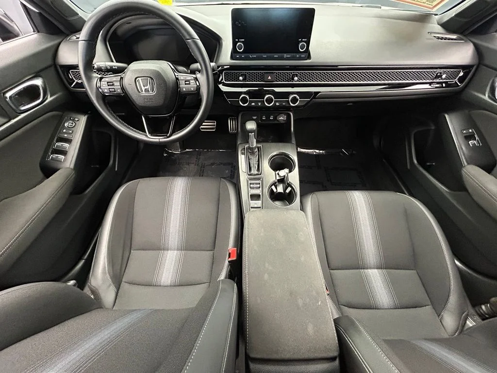 Used 2026 Platinum White Pearl Honda Sport image 10