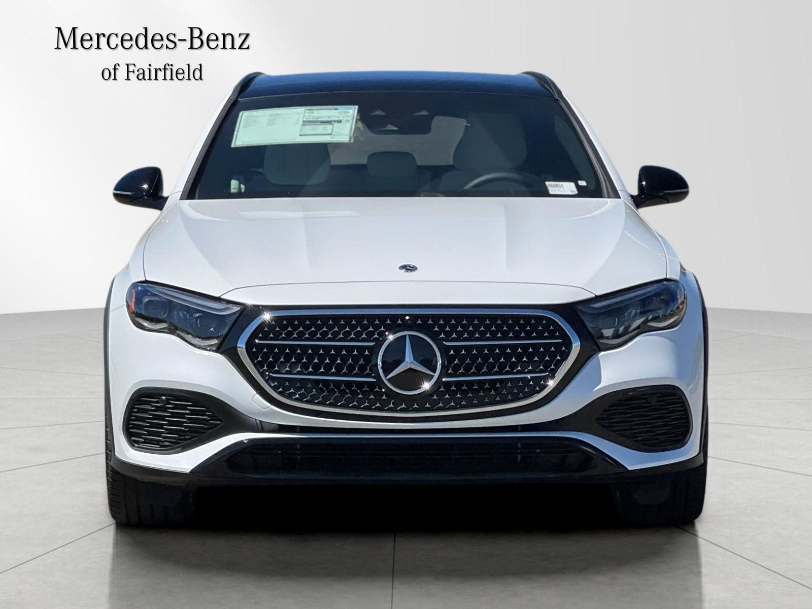 New 2026 MANUFAKTUR Moonlight White Metallic Mercedes-Benz E 450 image 10