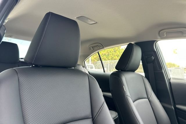 New 2026 Wind Chill Pearl <sup>1</sup> Toyota  LE image 16