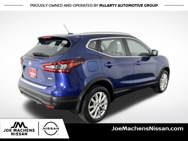Used 2022 Blue Nissan SV image 7