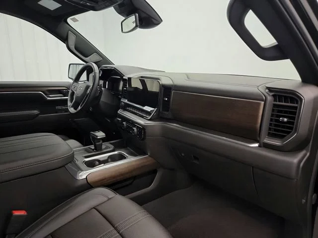 Used 2026 Black Chevrolet High Country image 38