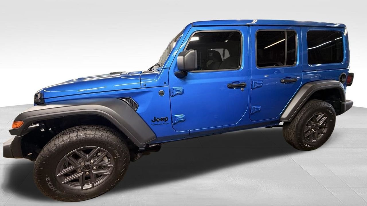 New 2026 Hydro Blue Pearl-Coat Exterior Paint Jeep Sport S image 2