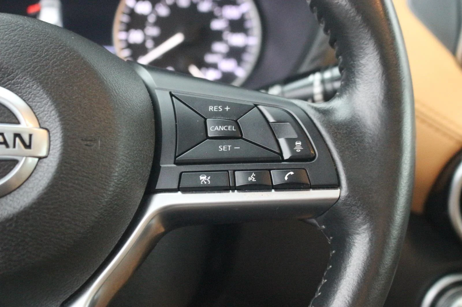 Used 2023 Grey Nissan SV image 18