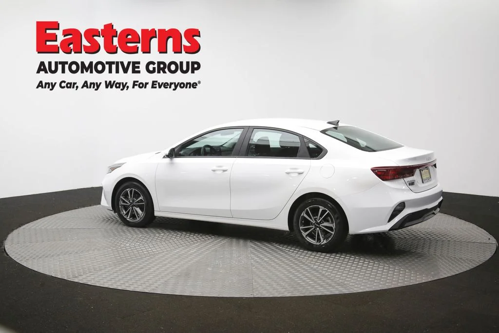 Used 2023 White Kia LXS image 61