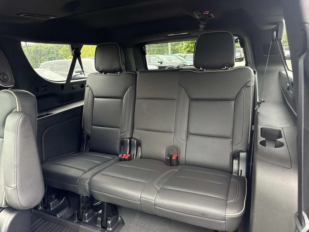 Used 2023 Silver GMC SLT image 26