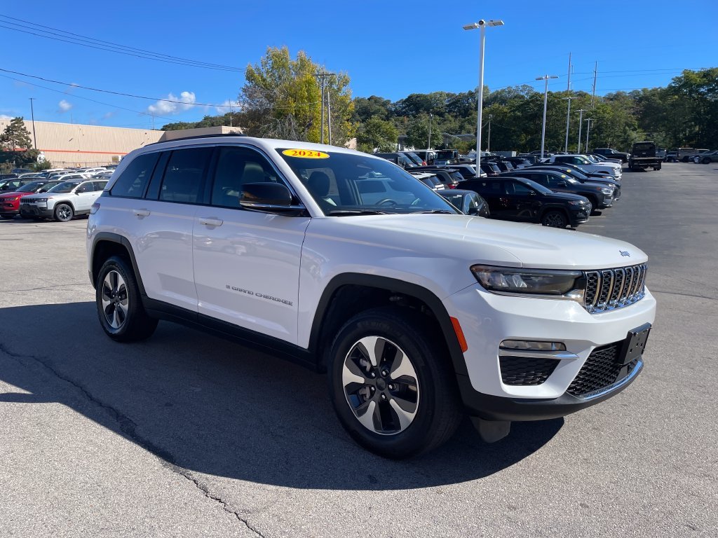 Certified Used 2024 White Jeep 4xe image 7