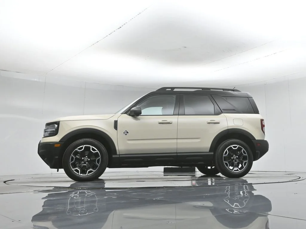 Certified Used 2025 Beige Ford Outer Banks image 54