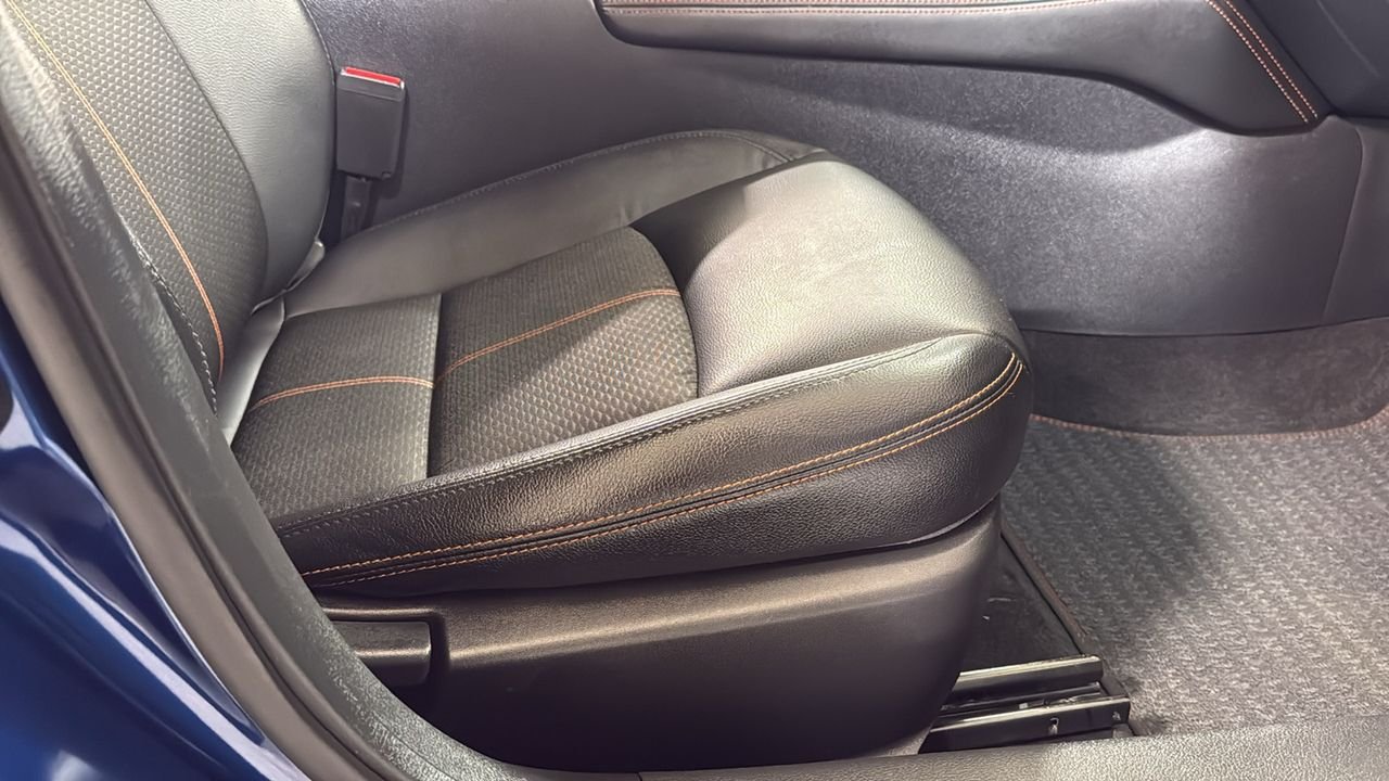 Used 2020 Blue Nissan 2.5 SR image 20