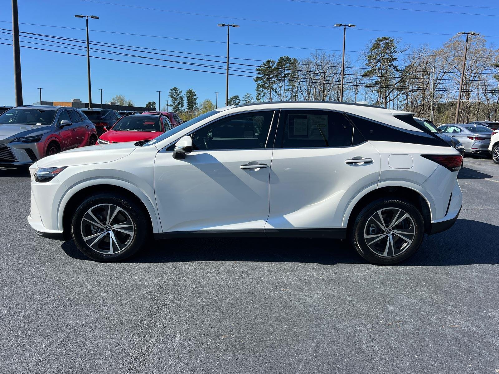2024 Lexus RX 350 - Photo 9