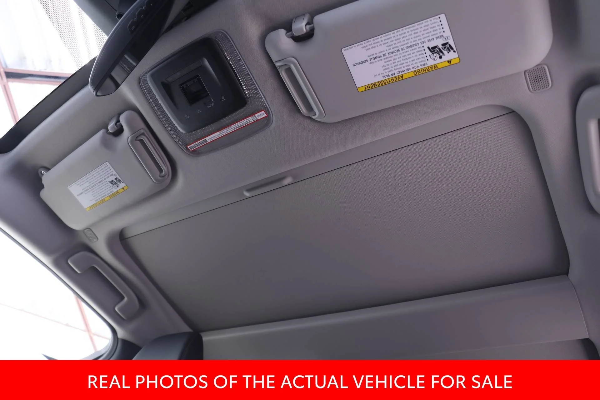 2026 Toyota Prius Plug-in Hybrid XSE - Photo 15