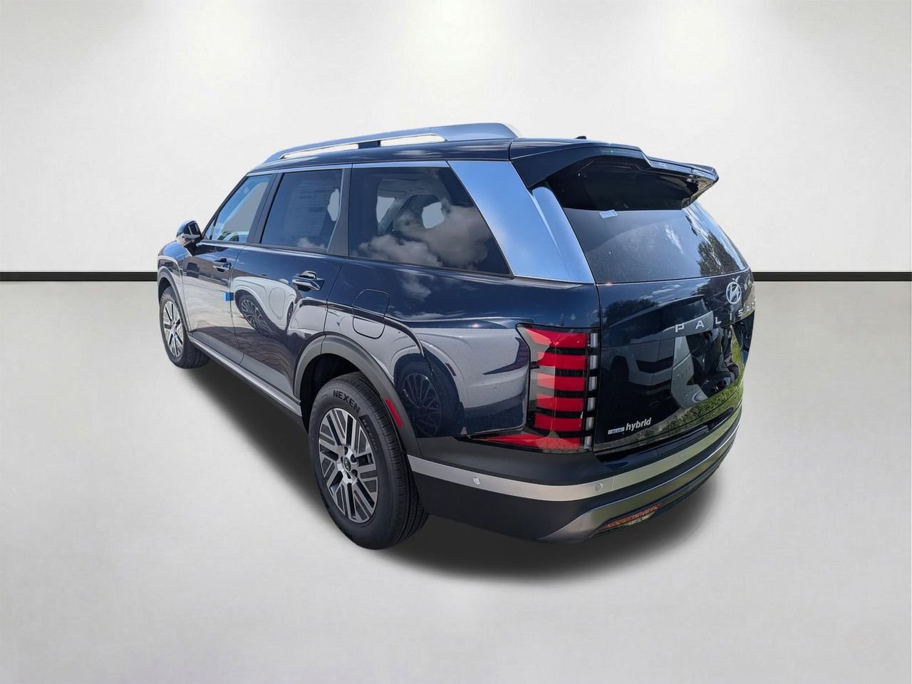 New 2027 Pacific Sapphire Pearl Hyundai SEL FWD image 6