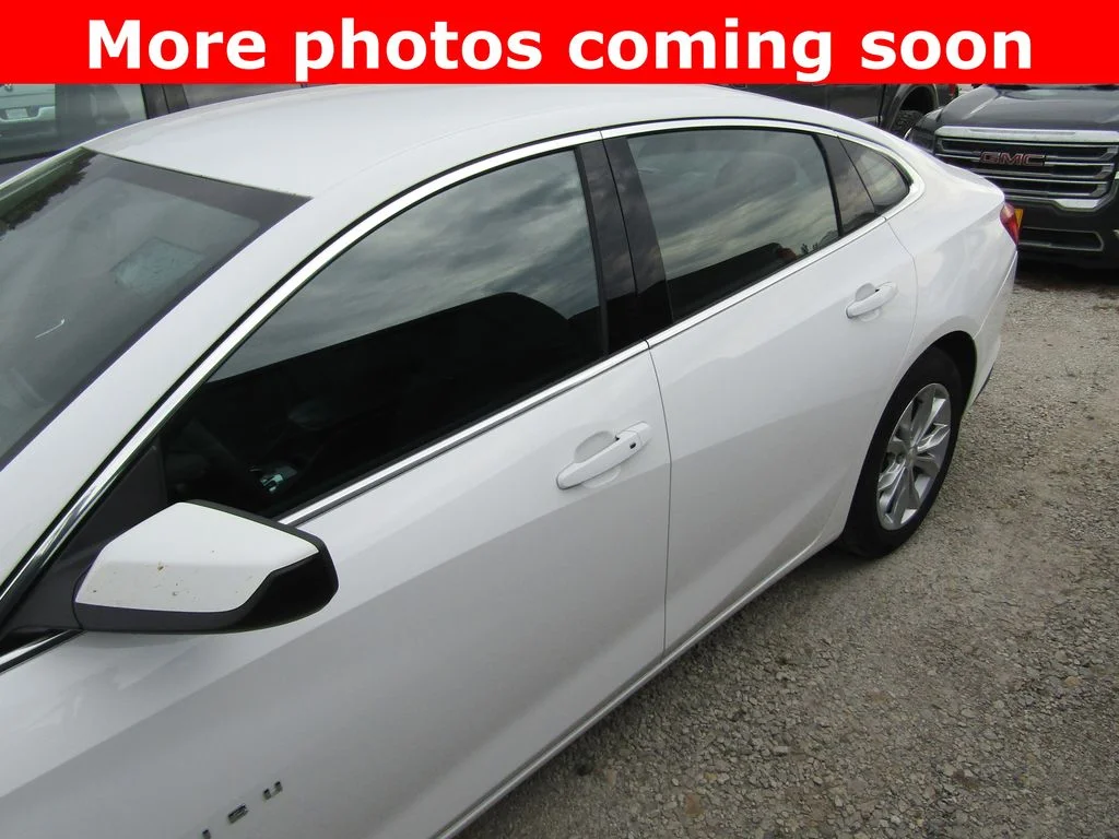 Used 2023  Chevrolet LT image 2