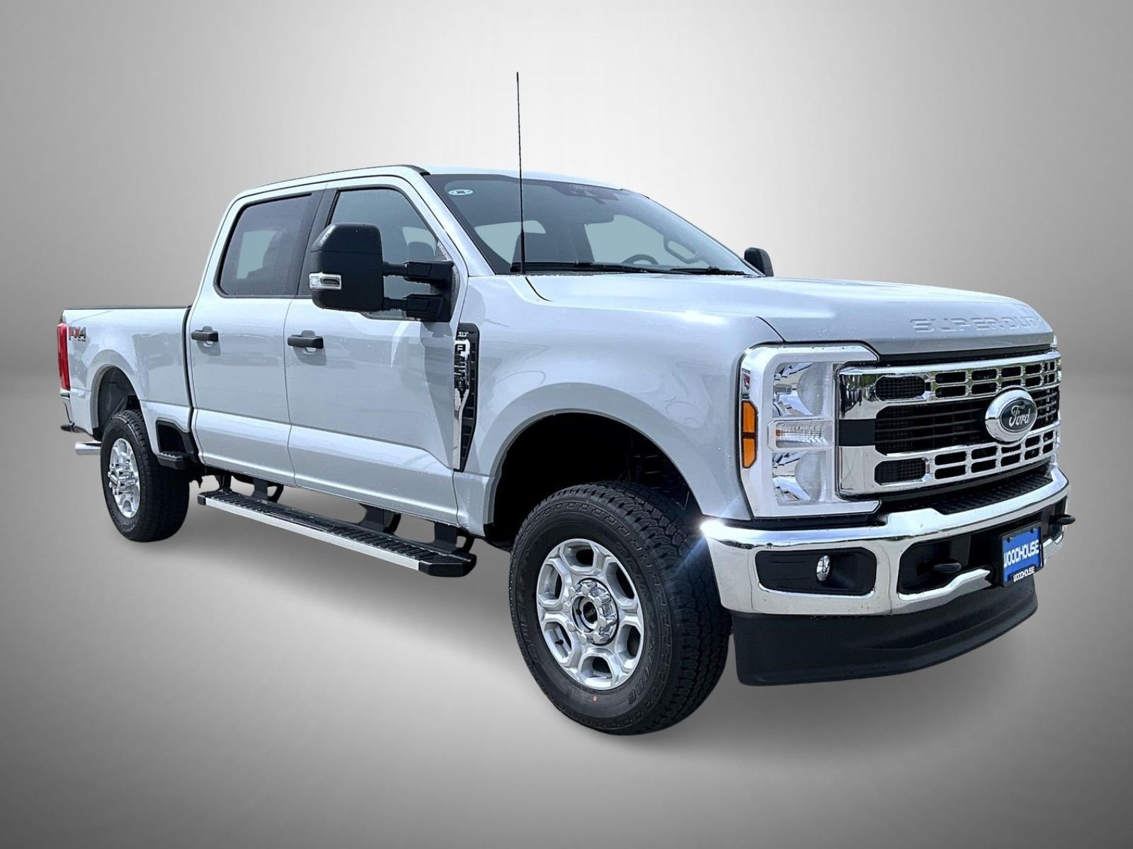 New 2026 Avalanche Ford XLT image 3