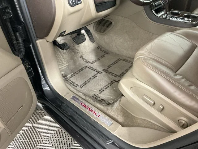 Used 2014 Iridium Metallic GMC Denali image 15