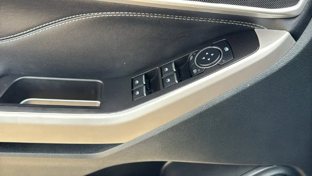 Used 2024 Blue Ford XLT image 23