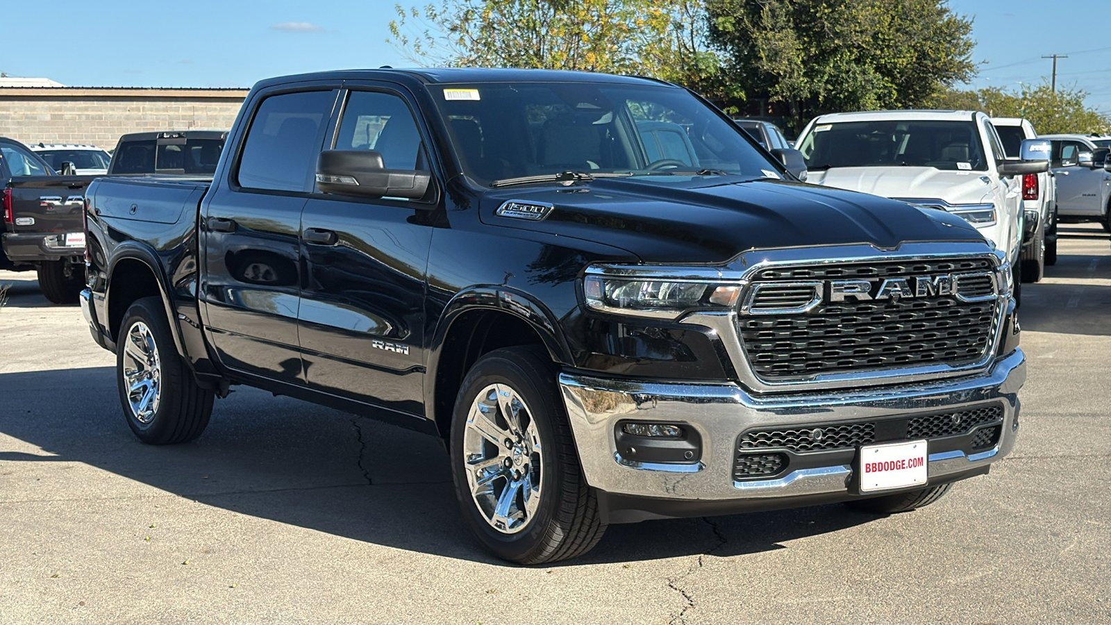 New 2026 Diamond Black Crystal Pearl-Coat Exterior Paint RAM Big Horn image 8