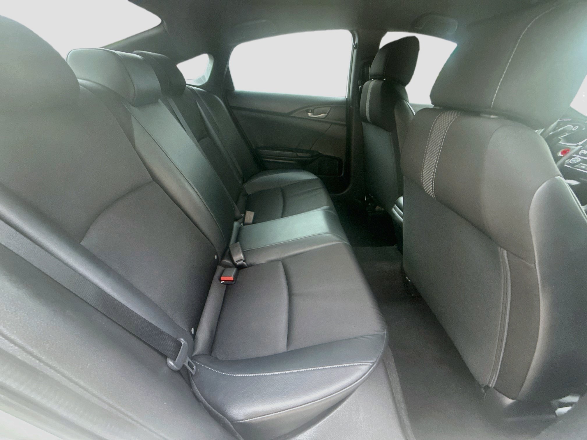 Used 2020 Platinum White Pearl Honda Sport image 27