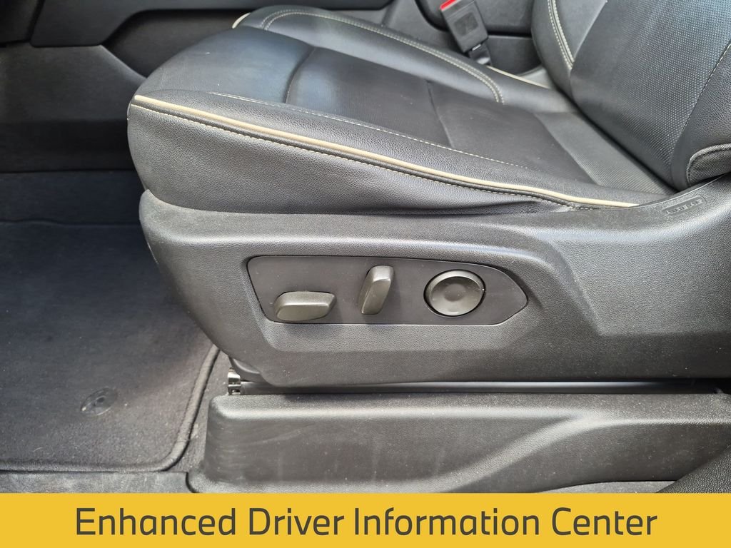 Used 2023 Black Chevrolet Premier image 18