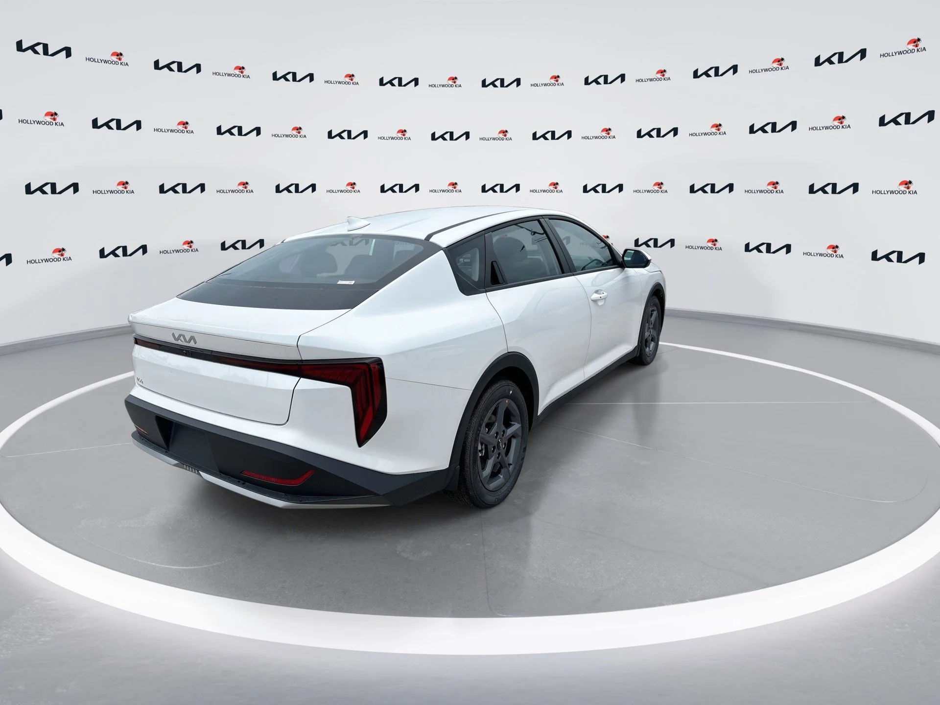 New 2026 Snow White Pearl Kia LXS image 8