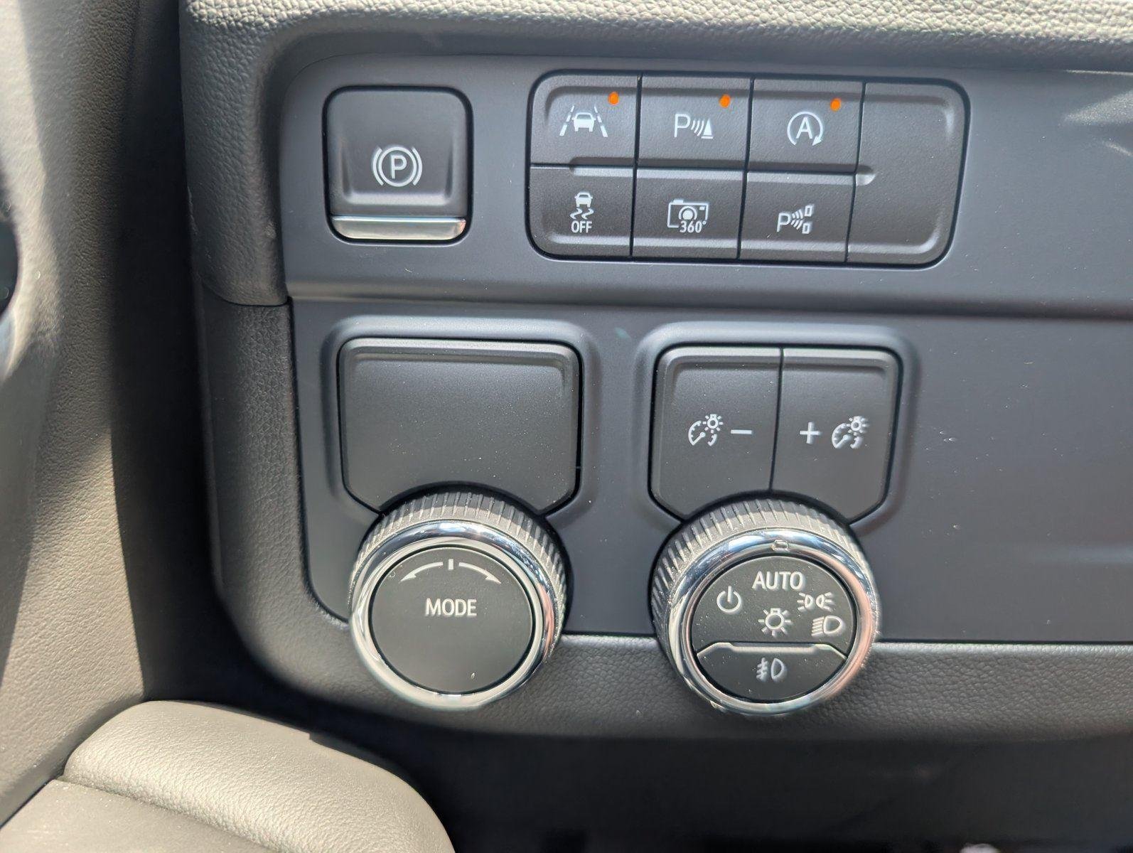 2026 Chevrolet Tahoe LT - Photo 25