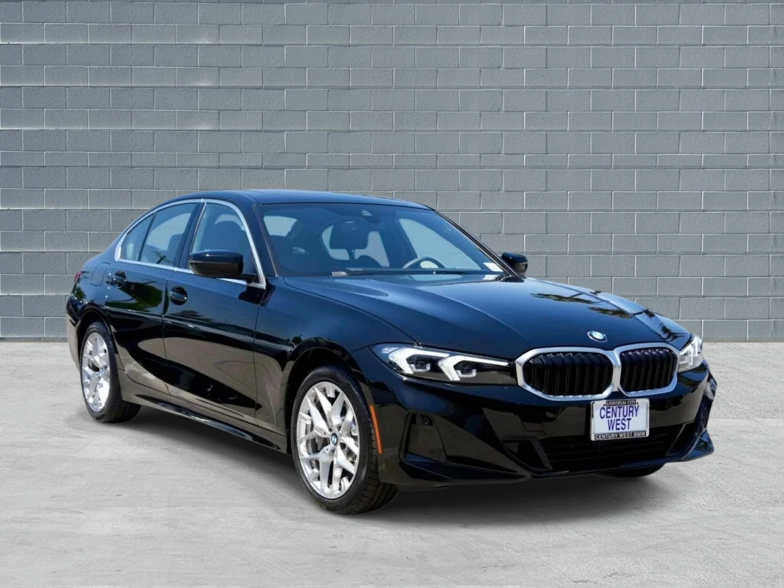 2025 BMW 3 Series 330i Sedan's photo