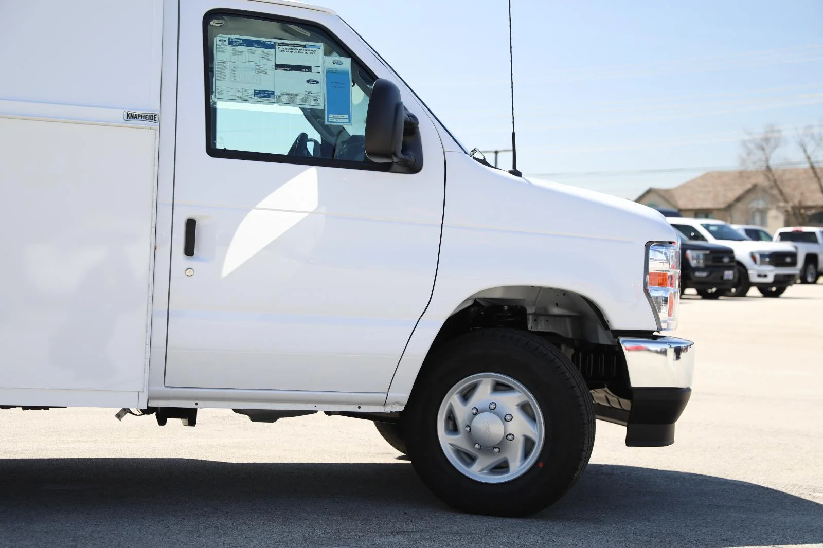 New 2026 Oxford White Ford E-350 SRW image 6