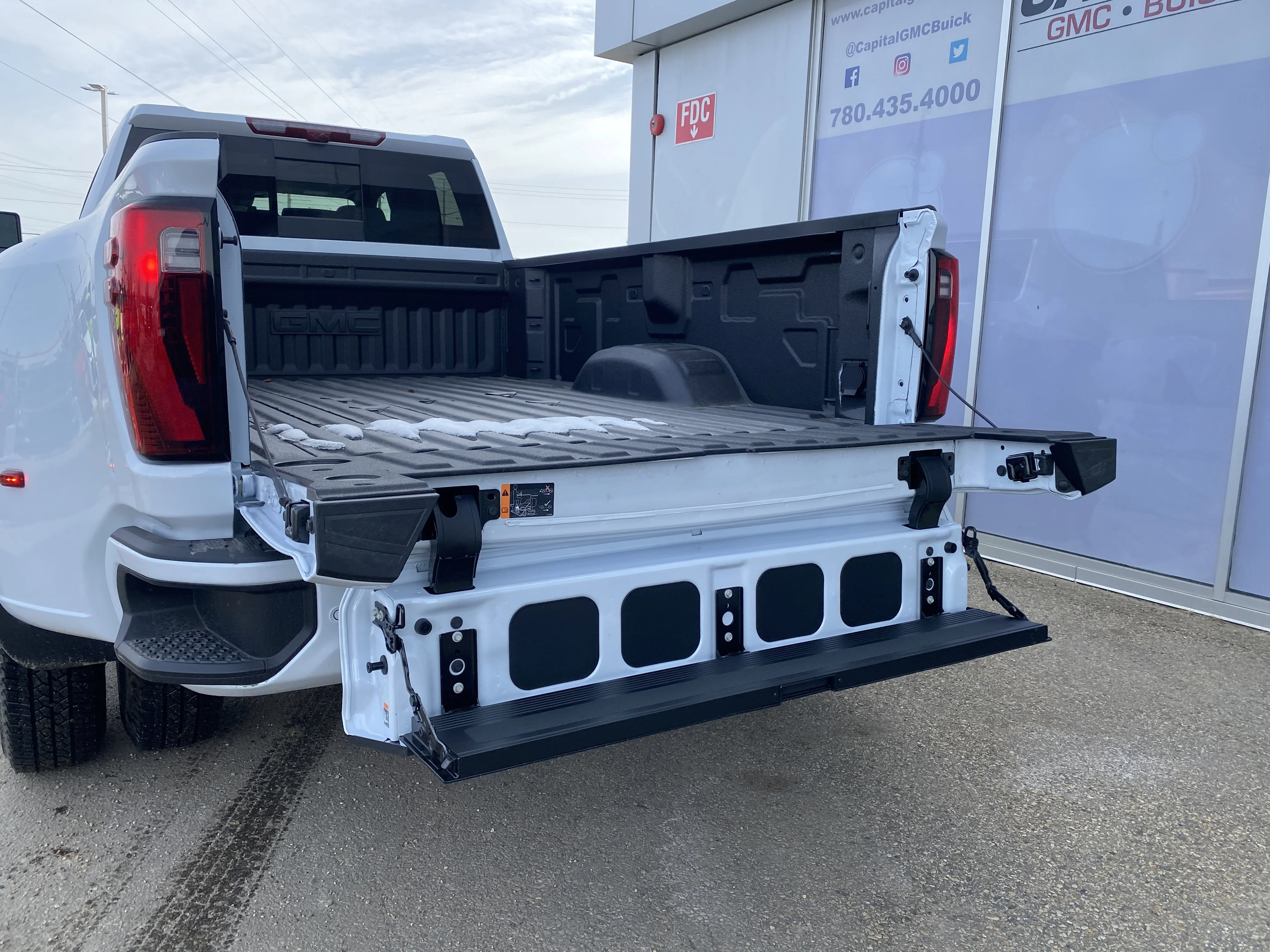 New 2026 GLACIER WHITE TRICOAT GMC Denali image 5