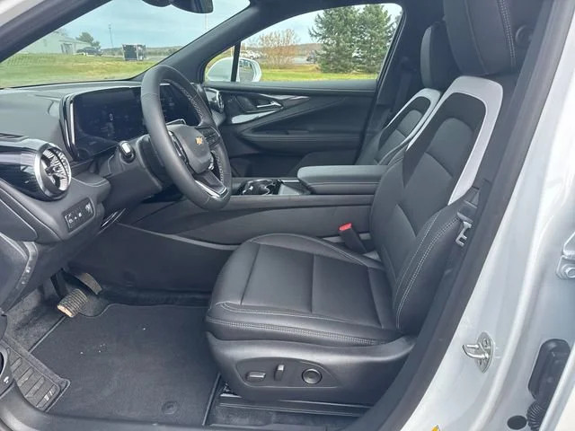2026 Chevrolet Blazer EV LT - Photo 9