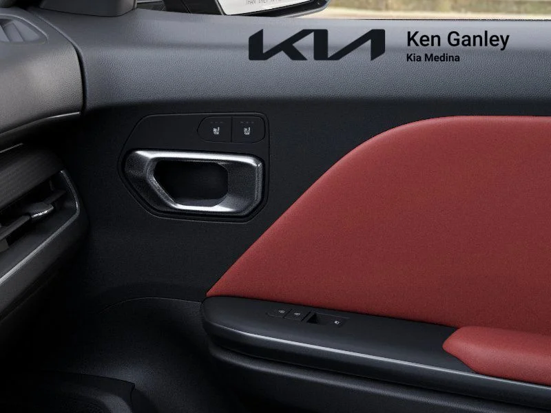 2025 Kia K4 GT-Line Turbo - Photo 25