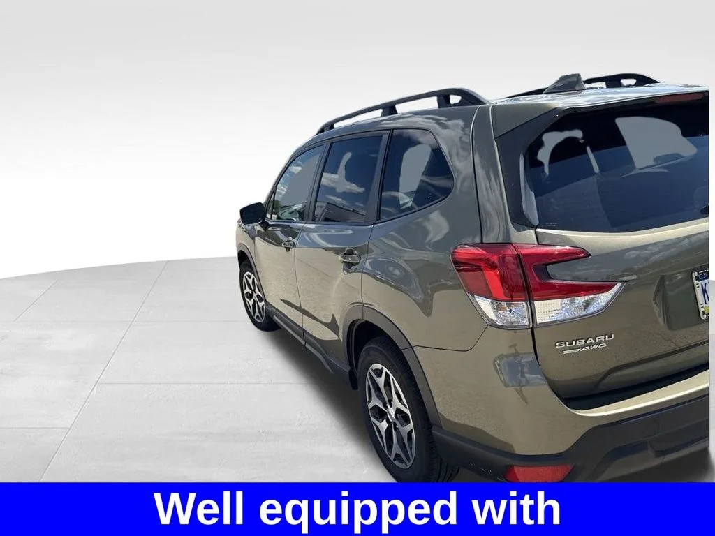 Used 2023 Brown Subaru Premium image 3