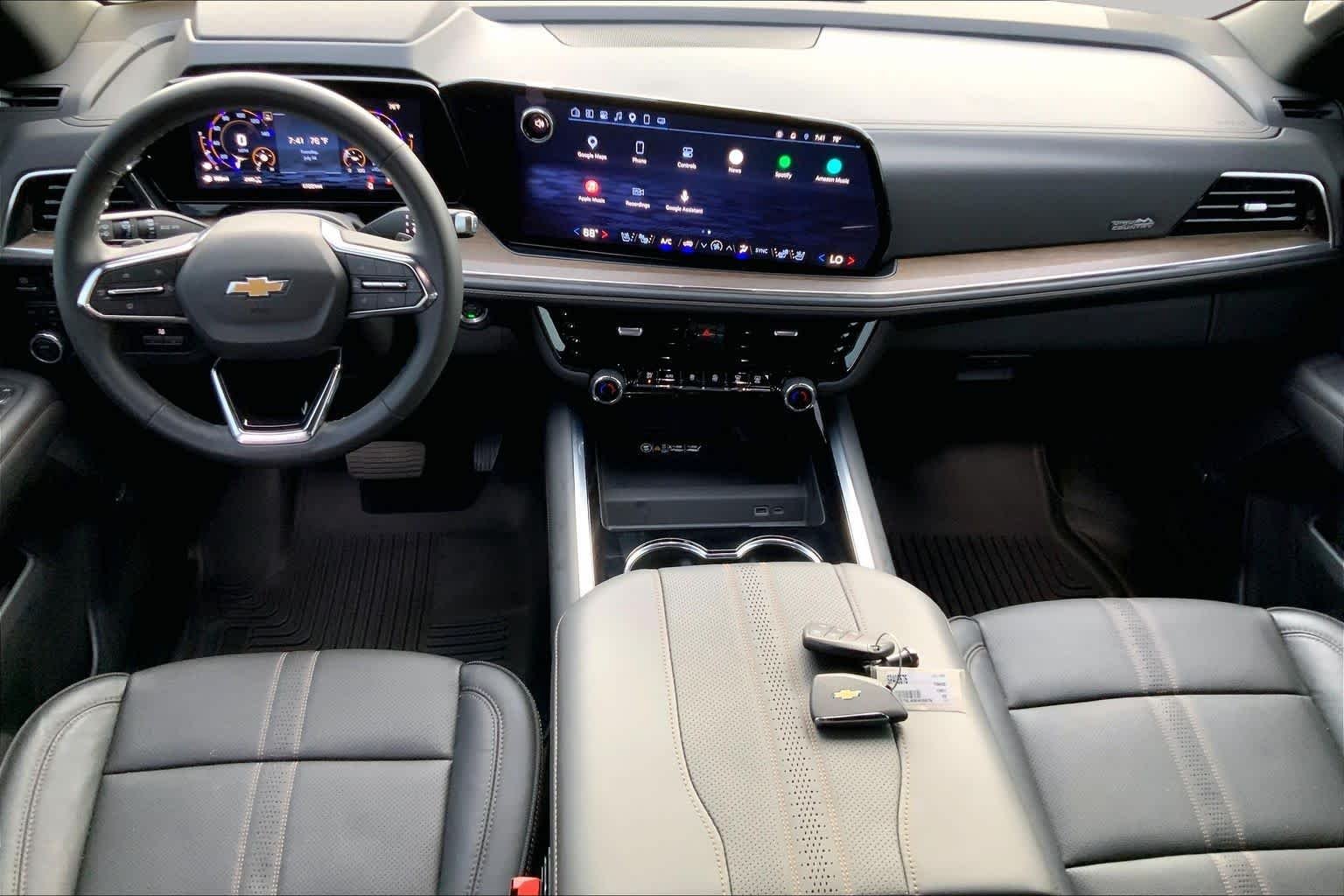 Used 2025 Sterling Gray Metallic Chevrolet High Country image 15