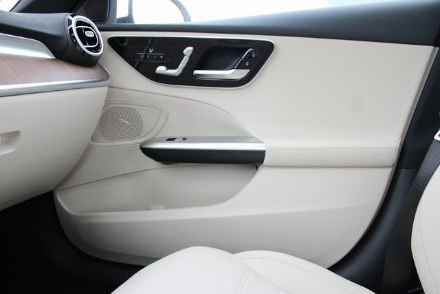 2025 Mercedes-Benz C-Class Sedan C 300 - Photo 29