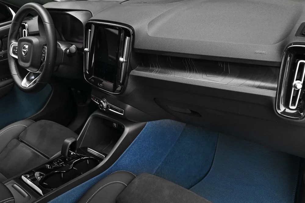 Used 2023 Gray Volvo Ultimate image 19