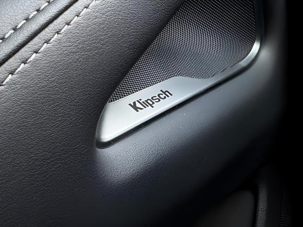 New 2027 2T RAD WHT INFINITI Sport AWD image 25