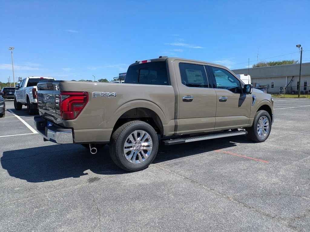 New 2026 Marsh Gray Ford Lariat image 4
