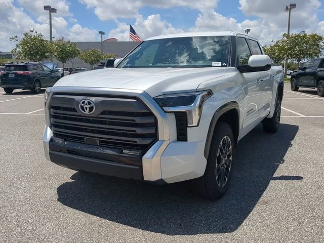 New 2026 Wind Chill Pearl Toyota Limited image 8